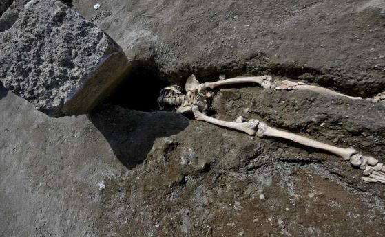 Археолози откриха скелета на човек загинал при загадъчни обстоятелства Заради