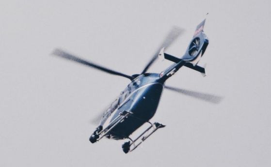 Обирджия рецидивист избяга от затвор във Франция с хеликоптер предаде