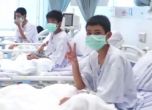 Спасените тайландски деца са здрави, но остават под лекарско наблюдение