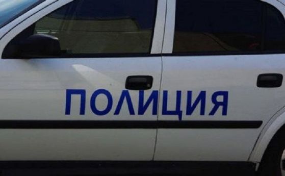 Софийска районна прокуратура е задържала мъж който размахвал незаконно притежавана