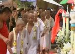 Спасените тайландски деца стават монаси за 9 дни