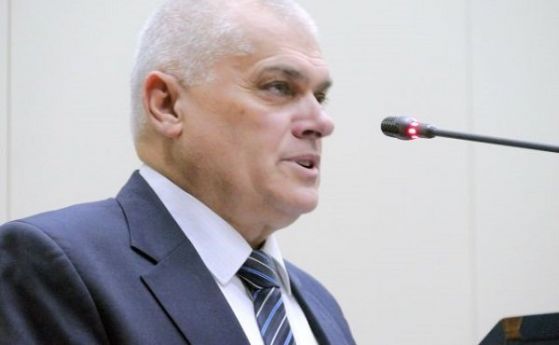  Заплатите в Министерство на вътрешните работи са ниски, регистрира министър Радев 