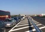 Километрично задръстване на магистрала Тракия заради обърнат тир