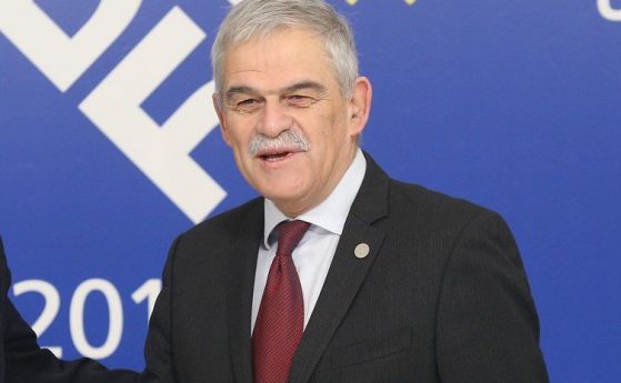  Първа оставка на министър в Гърция след смъртоносните пожари 