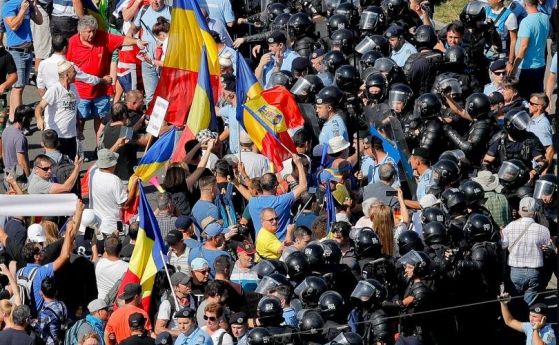  Над 400 души са ранени при митингите в Румъния 