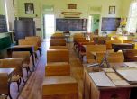 МОН се отказа от идеята за едносменен режим във всички училища до 2020 г.