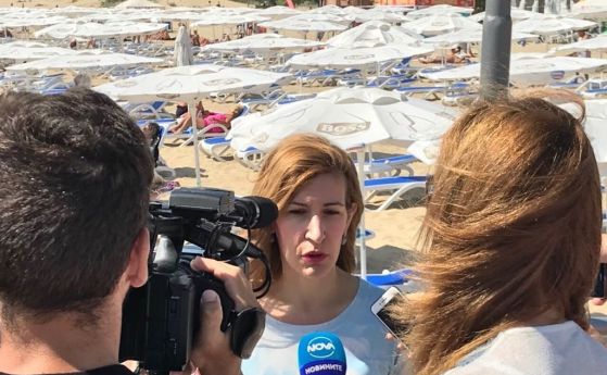 Ангелкова откри драстични нарушения на 10 плажа, може да останат без концесионери