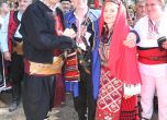 Цветан Цветанов на холивудска сватба в българска носия в Жеравна