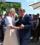Путин отиде на сватба на австрийска министърка и подари на младоженците песен на казашки хор