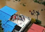 Индия преживява най-страшното си наводнение от столетие