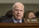 Американският сенатор Джон Маккейн спира лечението си срещу мозъчен тумор