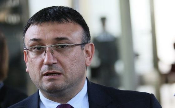  Кандидатът за вътрешен министър – повдигнат в Министерство на вътрешните работи от държавното управление на Орешарски 