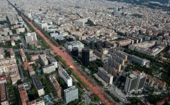 Около 1 милион души заляха улиците на Барселона вчера за