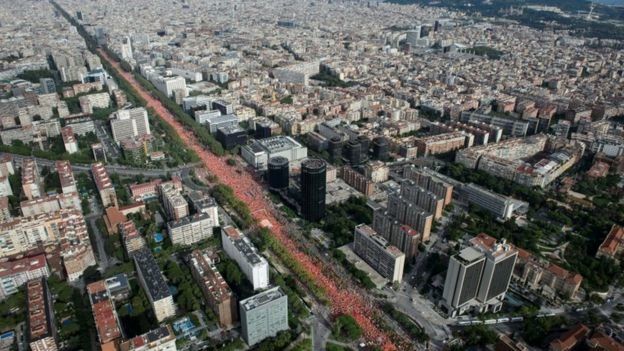 Около 1 милион души заляха улиците на Барселона вчера, за