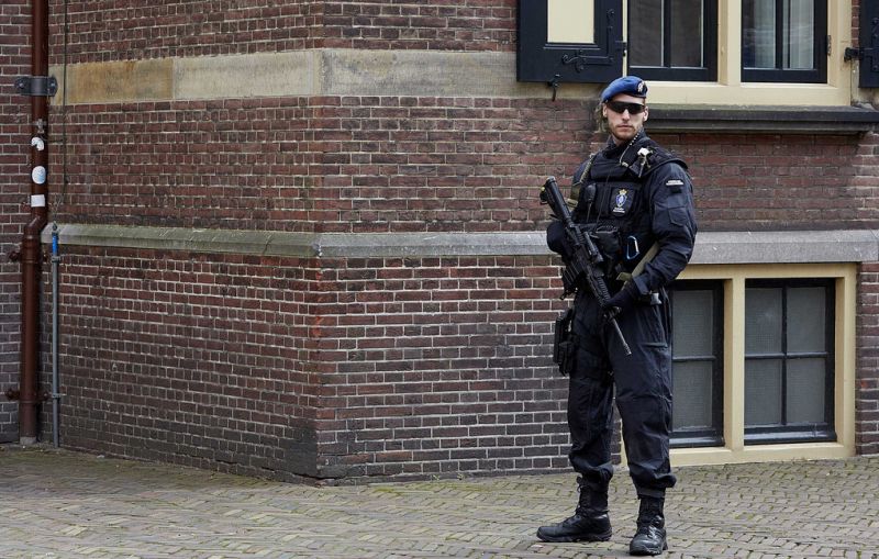 Двама руски агенти са били арестувани тази пролет в Холандия