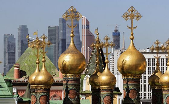 Руската православна църква обяви днес че къса част от връзките