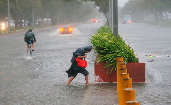 Най малко 25 души са загинали на Филипините заради тайфуна Мангхут