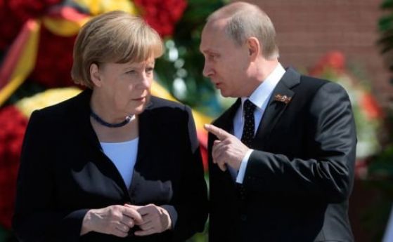 Руският президент Владимир Путин е разговарял по телефона с германския