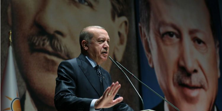 Президентът на Турция и лидер на управляващата партия АКП Реджеп