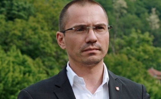 Под патронажа на евродепутата Ангел Джамбазки в София ще се
