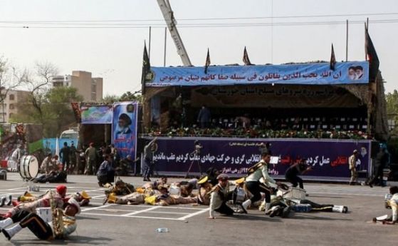  Атентат по време на боен церемониал в Иран, минимум 24 са починали (обновена) 