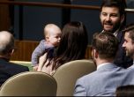 Бебето на премиера на Нова Зеландия е хитът на срещата на ООН в Ню Йорк