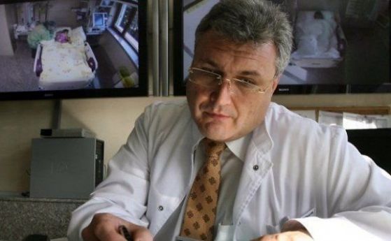 Ректорът на Софийския университет предлага директорът на бившата Правителствена болница