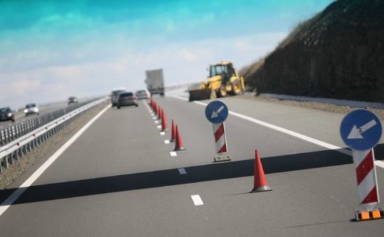 Продължаващите ремонти на магистралите Тракия и Хемус ще приключат преди началото