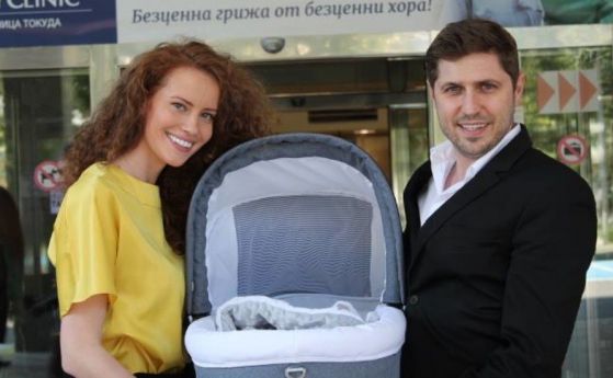 Красивата синоптичка на Нова телевизия Гери Малкоданска стана майка за