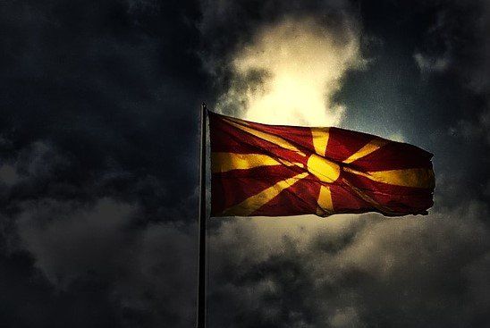 Референдумът в Македония за бъдещето на страната е и сблъсък