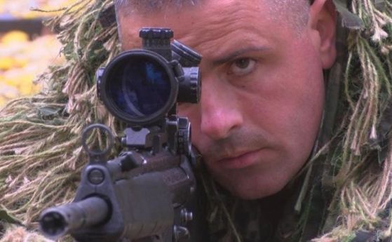 Снайперистът от Хасково ефрейтор Крум Хаджипетков удиви колегите си от