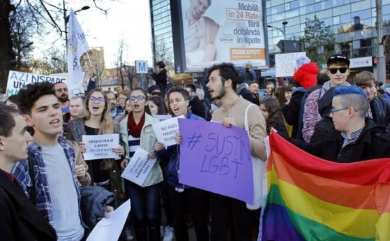  Референдумът против гей браковете в Румъния е пред неуспех 