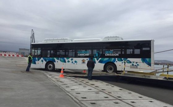 Първите 20 електробуса за столичния градски транспорт пристигнаха на пристанището