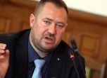 Шефът на агенцията за българите в чужбина и 20 служители са арестувани