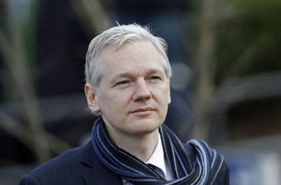 Основателят на Уикилийкс Джулиан Асандж трябва да си плаща за