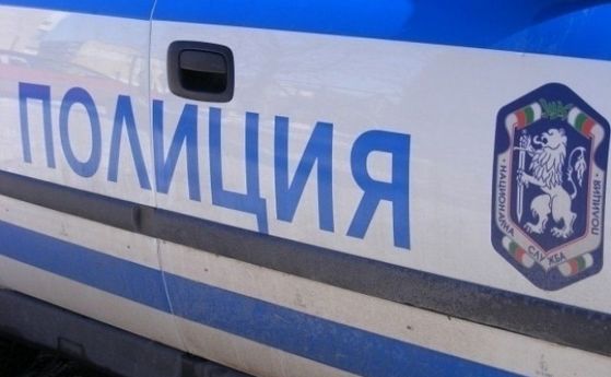 Мъж нападна полицейски патрул в Шумен с нож и сатър