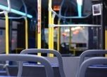 Младежи нападнаха мъж в автобус на градския транспорт в София