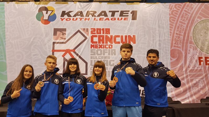 Българските каратеки се представиха отлична на завършилата в Мексико трета