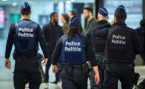 Полицай е бил нападнат с нож в центъра на Брюксел