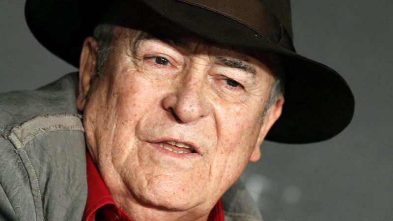 На 77-годишна възраст от рак почина режисьорът Бернардо Бертолучи, съобщиха