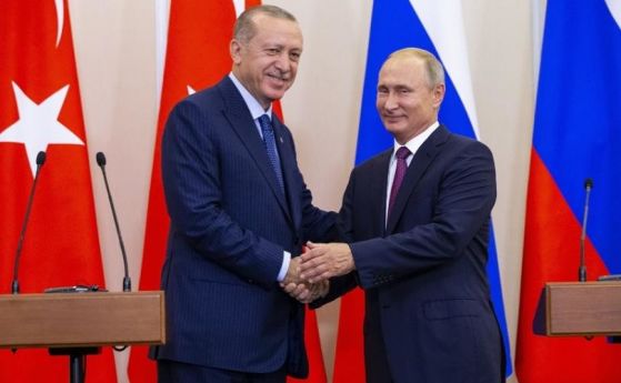 Руският президент Владимир Путин обсъди по телефона с турския държавен