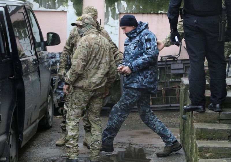 Всички пленени украински моряци са арестувани за 2 месеца, реши