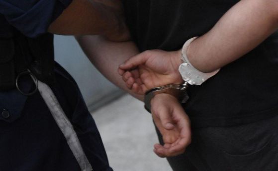 31 годишен мъж е в ареста след като е бил задържан