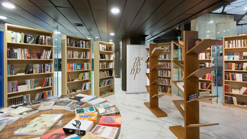 Литературен клуб Перото“ вече има своя книжарница. Идеята е на