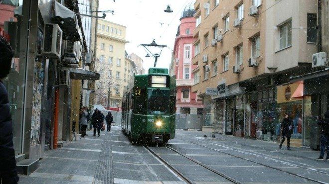 Трамвайното движение по ул. Граф Игнатиев“ се възстановява от днес.