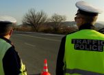 Полицаи спряха микробус с деца, каран от дрогиран шофьор край Кочериново
