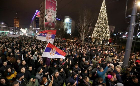 Хиляди сърби протестираха в Белград срещу президента Александър Вучич и
