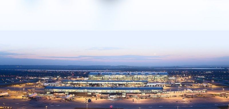 Хийтроу, най-натовареното британско летище, спря за час излитането на самолети след