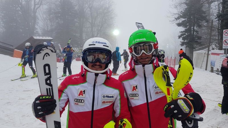 Водещите ни състезатели в алпийските ски Алберт Попов и Камен