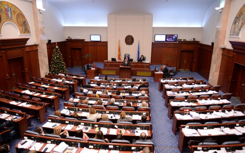 С 81 гласа за депутатите в македонския парламент гласуваха тази
